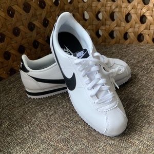 Nike Women’s Classic Cortez Trainers, NWOT